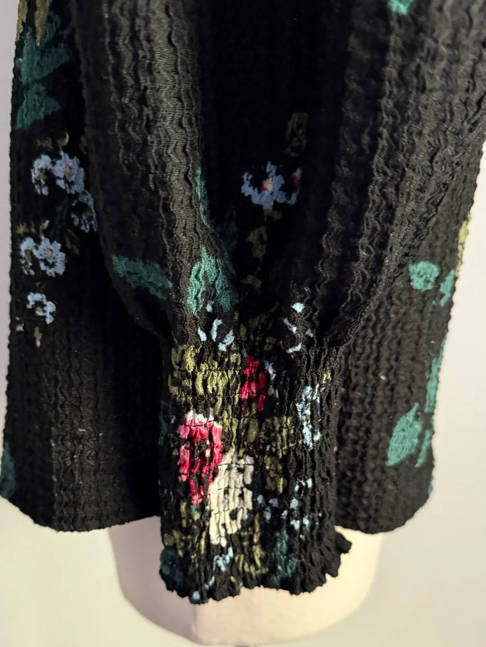 Ann Taylor LOFT Floral Square Neck Textured Knit Long Puff Sleeve Top L Black